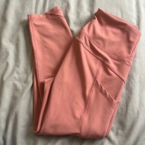 Workout leggings with pockets